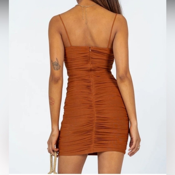 💘 Tara Mini Brown Dress Princess Polly - Picture 4 of 9